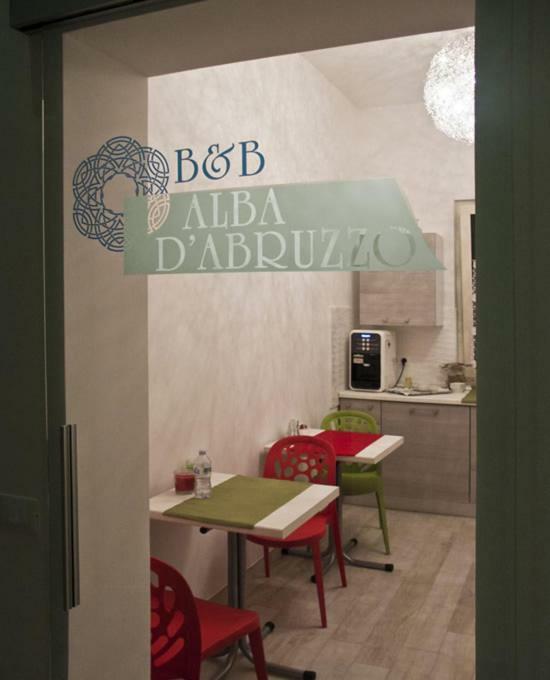 Alba D'Abruzzo Bed And Breakfast 알바아드리안티카 외부 사진